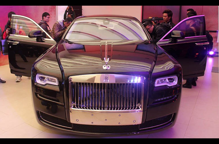 Rolls-Royce Ghost Series II co gia 17 ty dong-Hinh-6